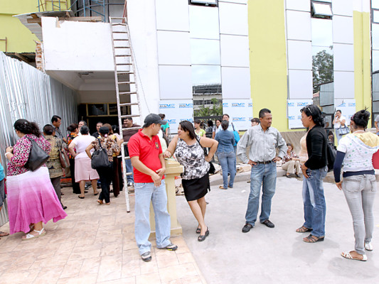 Maestros se toman Inprema en rebeldía con autoridades de la institución