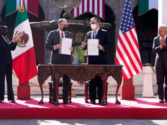 México y Estados Unidos firman acuerdo para fomentar el desarrollo en el Triángulo Norte  