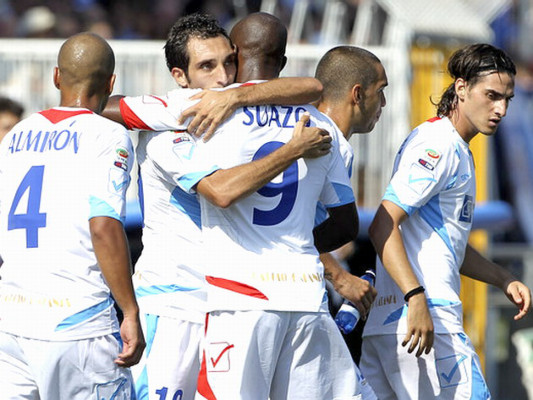 David Suazo sigue sin jugar
