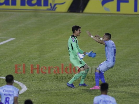 Euforia azul y desilusión aurinegra: las imágenes que dejó la clasificación del Motagua a la final