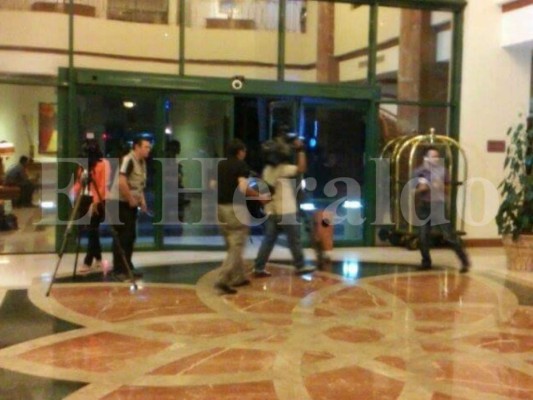 CONFIRMADO: Se casó Salvador Nasralla con Iroshka Elvir