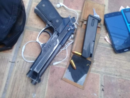 Capturan a policía hondureño vinculado en asalto perpetrado en la colonia Miramontes