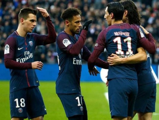 El PSG reacciona con una goleada revitalizante para Neymar, Cavani y Di María