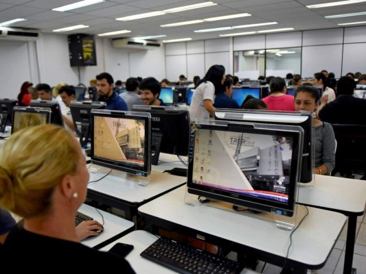 Paraguay elige presidente con candidato derechista como favorito&nbsp;&nbsp;