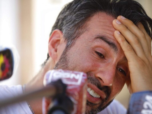 Realizan peritajes a los celulares de los doctores de Maradona