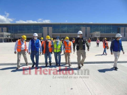Cuatro aerolíneas comerciales se interesan por aeropuerto de Palmerola