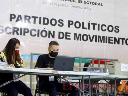 CNE ultima detalles para entrega de maletas electorales para elecciones primarias (FOTOS) &nbsp;&nbsp;