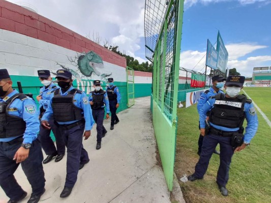 Aficionados del Yankel Rosenthal disfrutaron el festín de goles de Marathón contra Lobos UPNFM