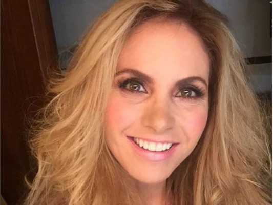 VIDEO: Lucero sorprende con sensual baile de samba en Brasil