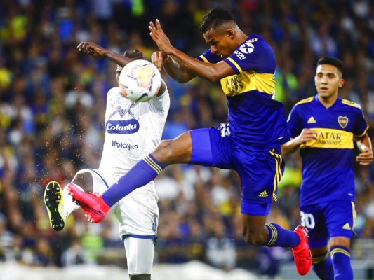 Futbolista colombiano Villa acusado de violencia de género en Argentina