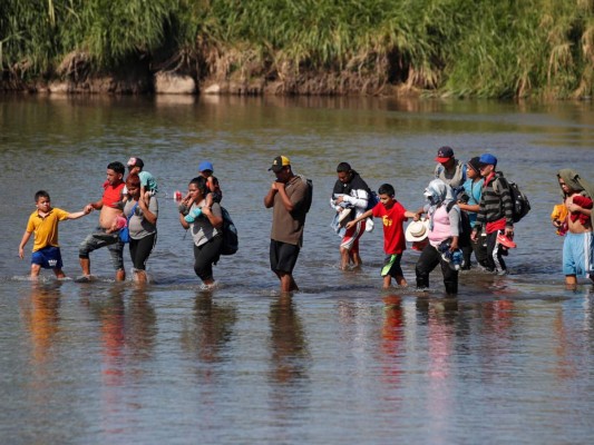 Cientos de migrantes centroamericanos ingresan a México desde Guatemala&nbsp;&nbsp;