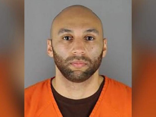 Dejan en libertad bajo fianza a otro policía implicado en la muerte de Floyd