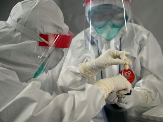 Colegio de Microbiólogos: Pruebas PCR no deben realizarse en locales sin licencia