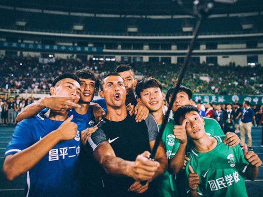 Cristiano Ronaldo quiere siete hijos