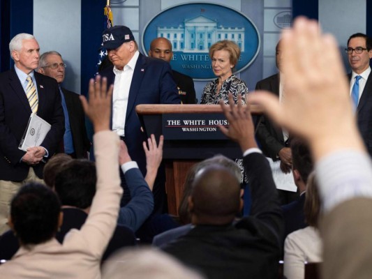 Más fronteras cerradas y medidas excepcionales para frenar Covid-19