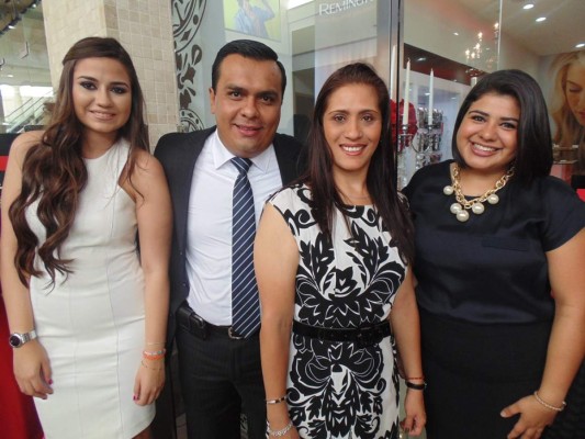 Fino coctel por inauguración