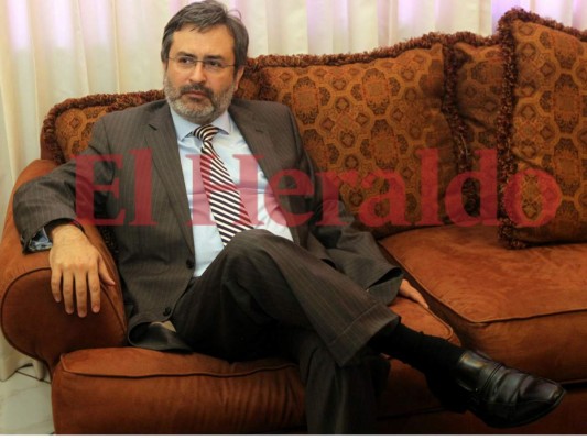 Severos reclamos le hizo Juan Jiménez Mayor a Luis Almagro al renunciar a la Maccih