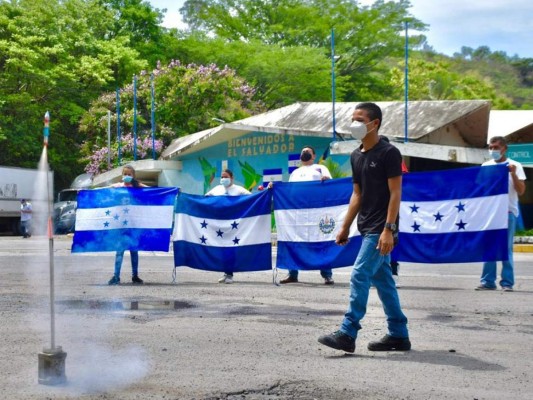'Honduras se lo agradece': emoción por donación de vacunas desde El Salvador