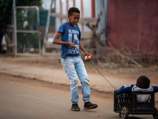 Estudio preliminar revela cómo afecta Covid-19 a los niños