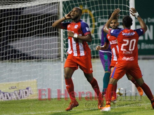 Platense gana 2-1 al Olimpia en el Excélsior de Puerto Cortés