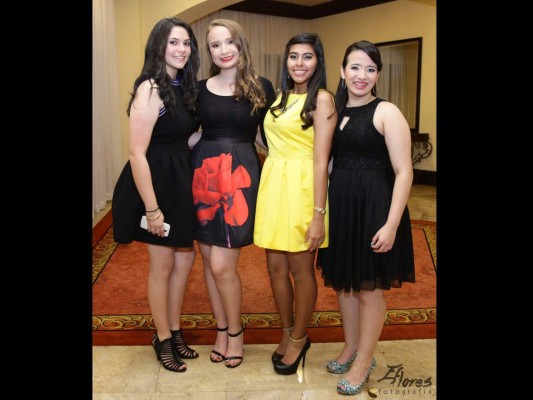 Elegante Cita Estudiantil cena de los seniors de la Elvel School