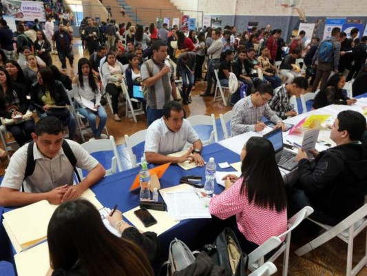 Sectores avizoran compleja negociación salarial este año