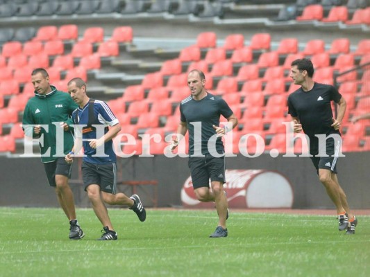 Jugadores analizaron en video a la selección de México