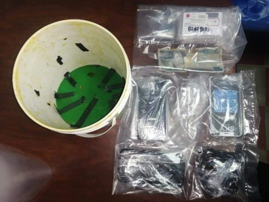 En sopa de pollo un hombre intentó introducir celulares a una cárcel de La Paz&nbsp;&nbsp;