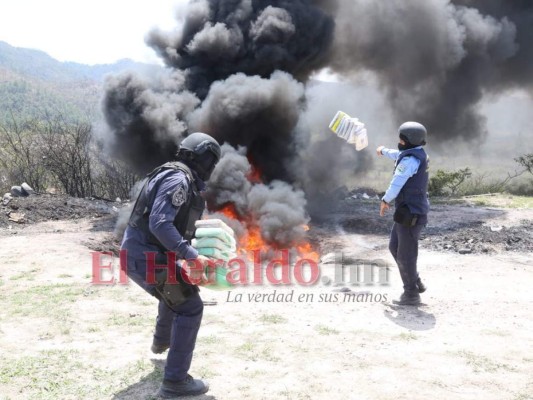 Incineran 2,392 kilos de clorhidrato de cocaína decomisados en Honduras &nbsp;&nbsp;
