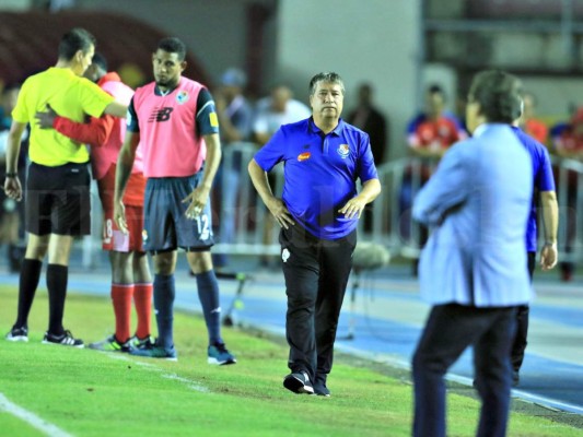 Bolillo Gómez: Con todo respeto no entiendo qué celebran los panameños