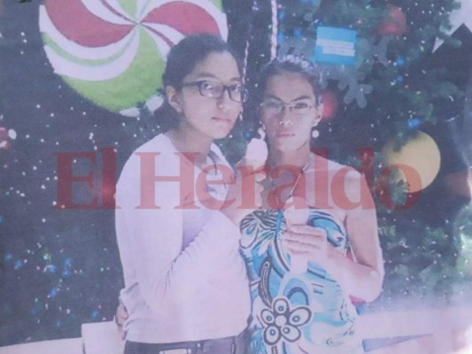 Retiran de la morgue los cadáveres de madre e hija halladas en La Montañita