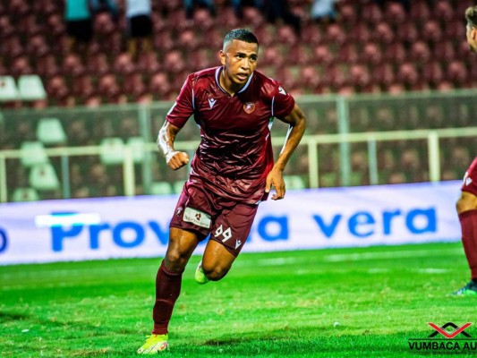 Rigoberto Rivas anota con Reggina antes de unirse a la selección de Honduras en Canadá