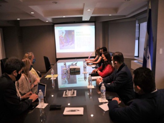 Primera Dama se reunió con representate de la ACNUR por crisis migratoria en frontera de EE UU