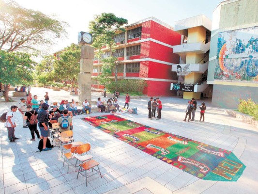El alma máter reiniciará las clases en agosto