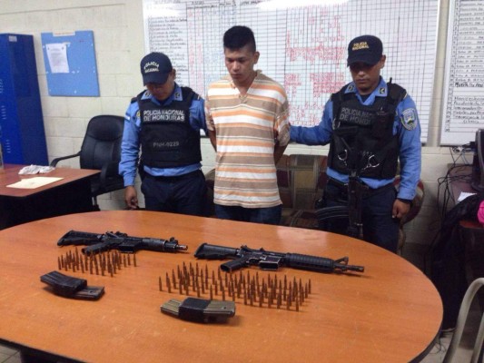 Supuesto pandillero capturado con potentes armas en colonia Las Torres de la capital de Honduras