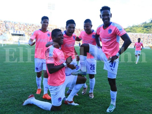 El clásico Motagua vs Olimpia en imágenes