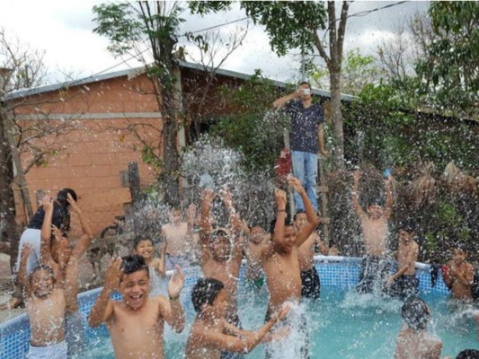 Piscinas, toboganes y el arte del graffiti presentes en colonias capitalinas