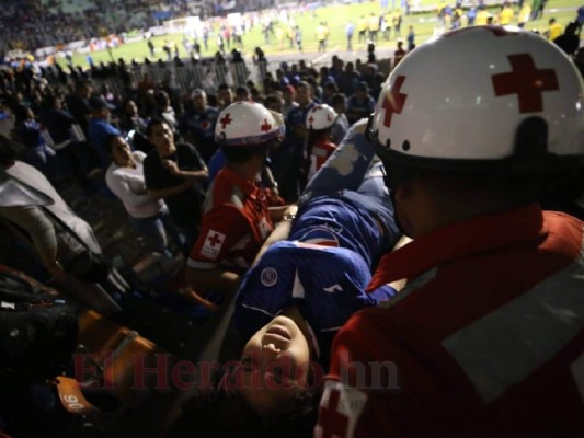Presentadora hondureña Margarita Lara sufre lesión tras avalancha en el Nacional