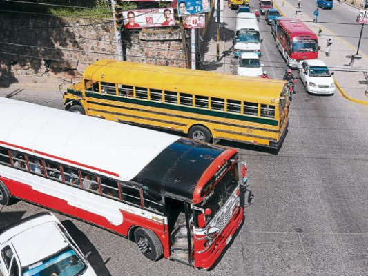 Buses saturan el 85 por ciento de las rutas del transporte
