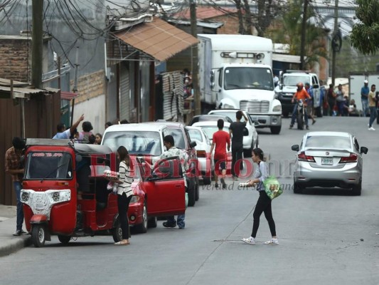 FOTOS: Ventas ambulantes, protestas y desalojos, hondureños no acatan medidas