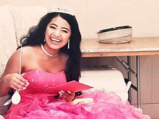 Pasó 4 meses en la calle, pero tuvo fiesta de quinceañera&nbsp;&nbsp;