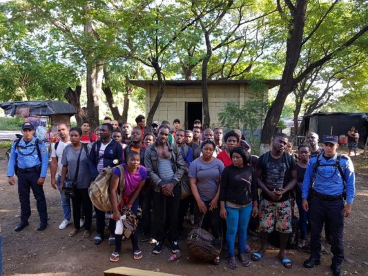 Retienen a 58 indocumentados en el punto fronterizo de Guasaule, zona sur de Honduras