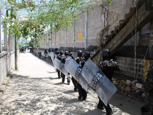 Ventanas rotas y paredes perforadas: los daños que dejó la balacera en Támara