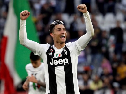 Cristiano Ronaldo expresa su alegría tras un partido de la Juventus con Fiorentina en Turín el 20 de abril del 2019.