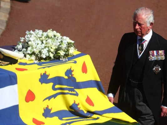 Dos horas: ¿Qué hablaron Guillermo y Harry luego del funeral de Felipe?