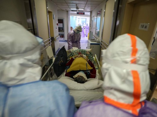 Los escalofriantes números del coronavirus que avanza en el mundo