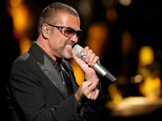 Con emotiva carta familia de George Michael conmemora un año de su muerte