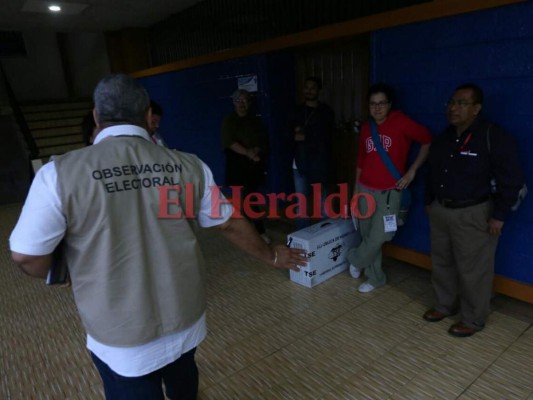 Ambiente previo al inicio de las elecciones generales
