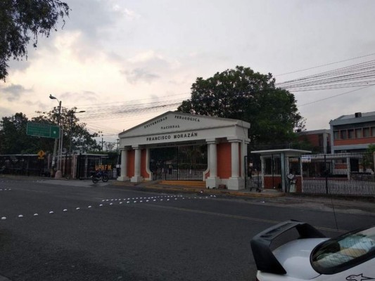 Universidad Pedagógica Nacional Francisco Morazán suspende clases por protestas