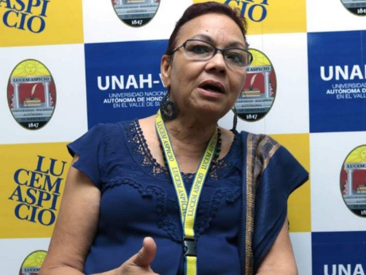 Inician investigación contra directora de la UNAH-VS